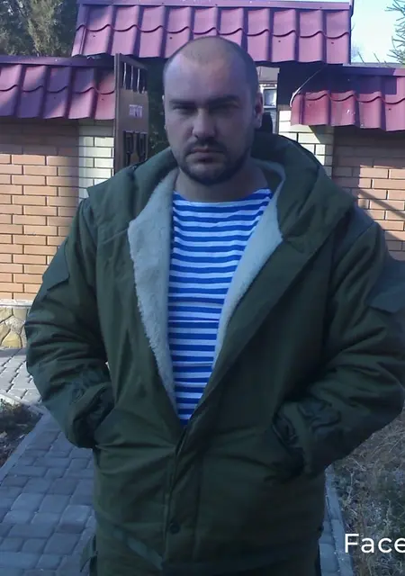 Я Игорь, 31, знакомлюсь для общения в Мирнограде