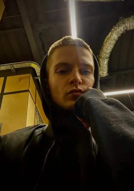 Я Лекс, 31 років з Харкова, шукаю знайомство для постійних стосунків