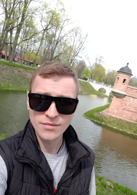 Я Илья, 25, знакомлюсь для приятного времяпровождения в Могилёве