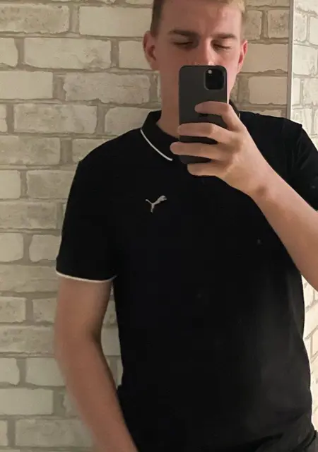 Я Данил, 25, из Мелитополя, ищу знакомства на одну ночь