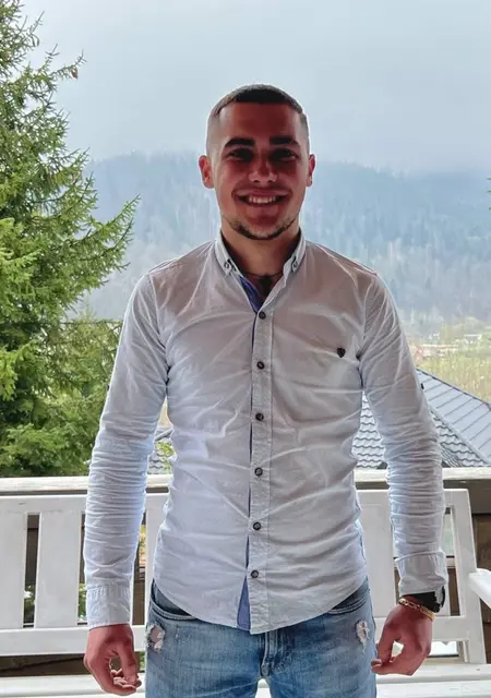 Я Tolia, 22, знакомлюсь без обязательств в Черновцах