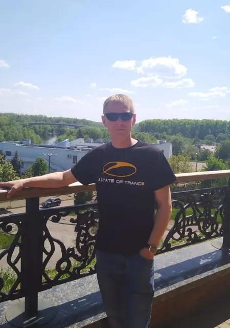 Я Александр, 44 років, знайомлюсь для спілкування у Чернігові