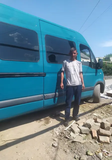 Я Андрей, 47 років, знайомлюсь без зобов'язань у Макіївці