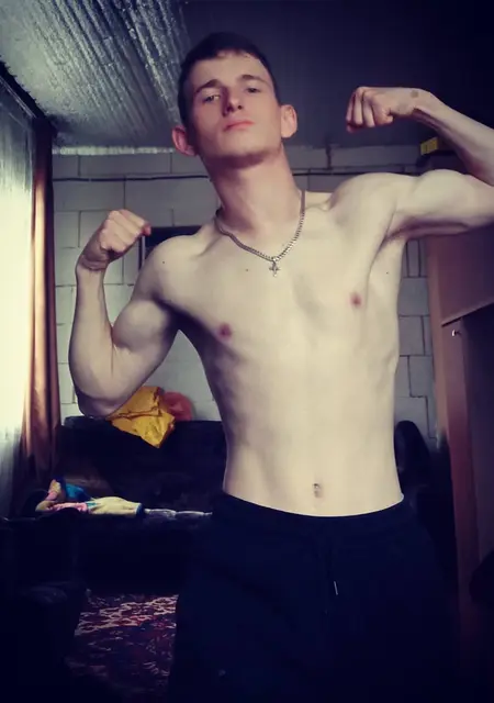 Я Дима, 22, знакомлюсь без обязательств в Барановичах