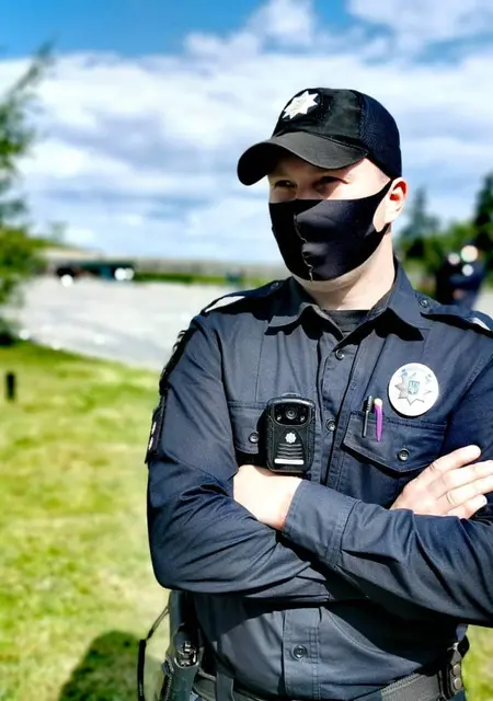 Аноним из Черкасс, мне 29, познакомлюсь для приятного времяпровождения