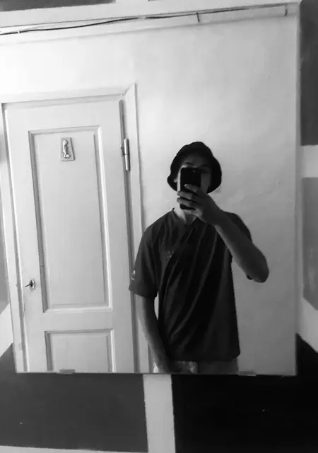 Вася из Межгорья, мне 20, познакомлюсь для общения