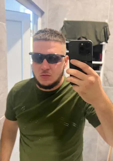 Tim из Барышевки, ищу на сайте знакомства на одну ночь