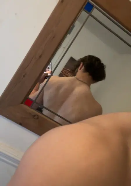 Я Ben, 19, из Бирмингема, ищу знакомство для постоянных отношений