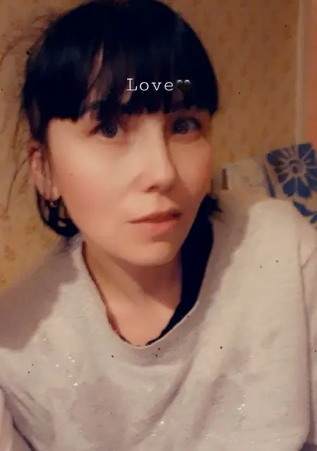 Яна из Макеевки, ищу на сайте знакомства без обязательств