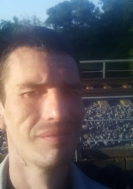 Роман из Сум, ищу на сайте знакомства на одну ночь