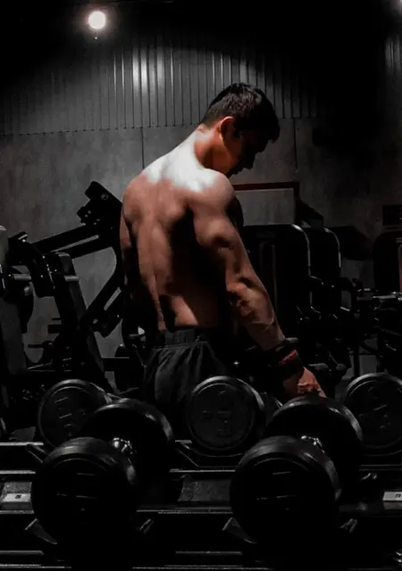 Sultan из Астаны, мне 20, познакомлюсь на одну ночь