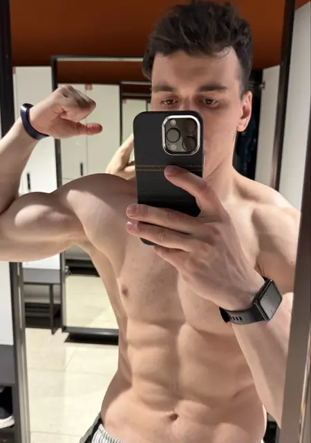 Я Дмитрий, 26, знакомлюсь для приятного времяпровождения в Энсхеде