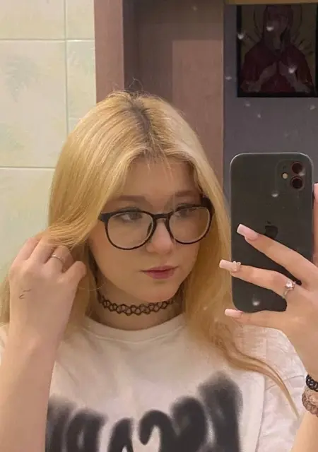 Я Анастасия, 18, знакомлюсь для общения в Анкаре