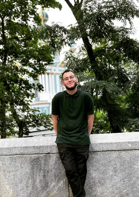 Олег з Запоріжжя, мені 29 років, познайомлюсь без зобов'язань