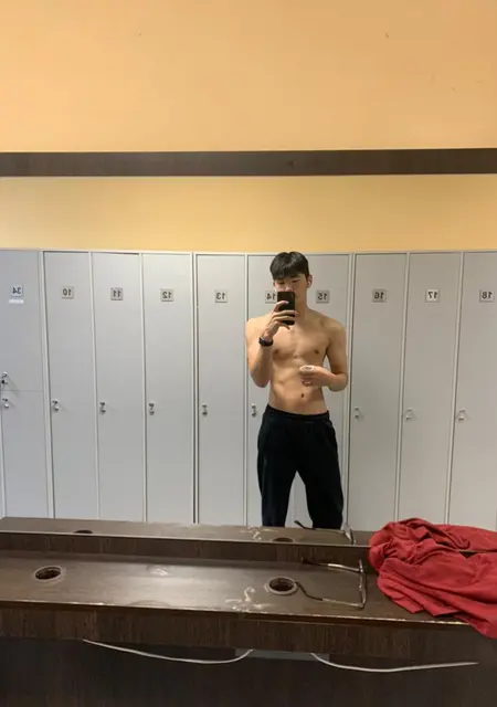 Мади из Франкфурта-на-майне, мне 20, познакомлюсь на одну ночь