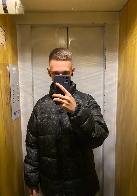 Я Dima, 21, из Харькова, ищу знакомства без обязательств