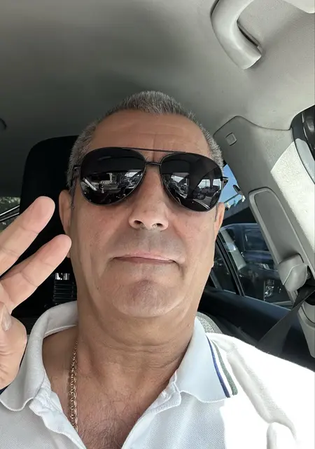 Я Nodar, 60 років, знайомлюсь для приємного проведення часу у Києві