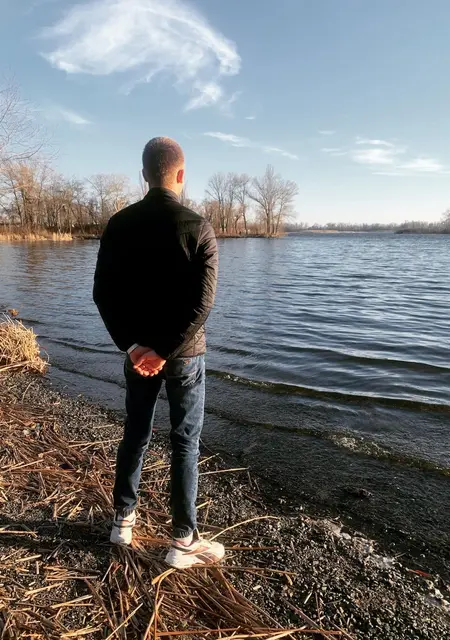 Я Егор, 23 років з Кременчука, шукаю знайомства без зобов'язань