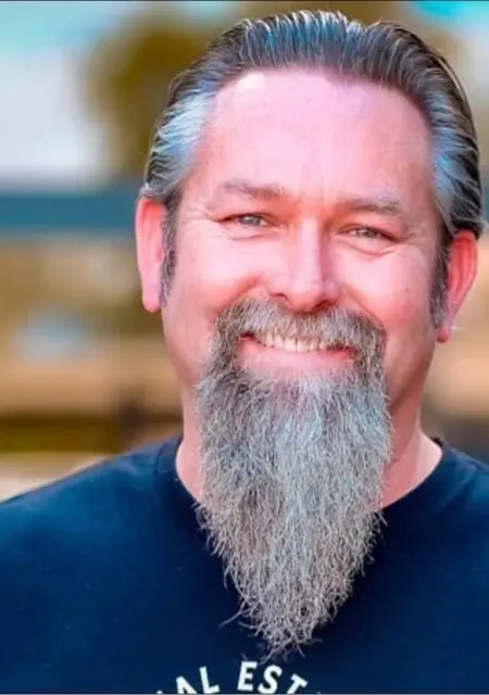 Andrew из Бухареста, ищу на сайте постоянные отношения