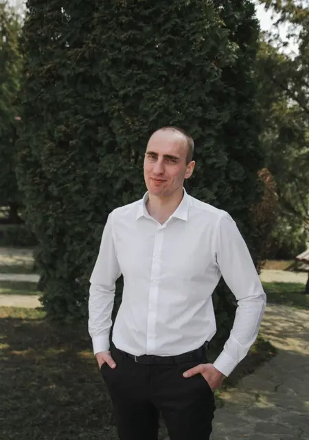 Алексей из Кривого Рога, мне 27, познакомлюсь на одну ночь