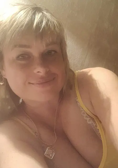 Я Елиза, 40, знакомлюсь для постоянных отношений в Киеве