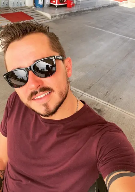 Viktor из Карлсхамн, ищу на сайте совместные путешествия