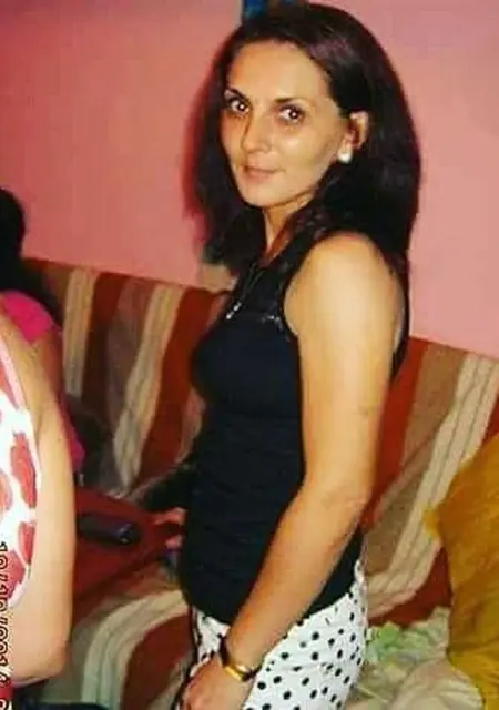 Я Claudia, 43, из Бухареста, ищу знакомство