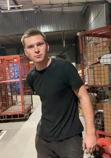 Богдан из Умани, мне 25, познакомлюсь для дружбы