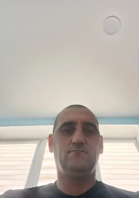 Иван из Сморгони, мне 38, познакомлюсь на одну ночь