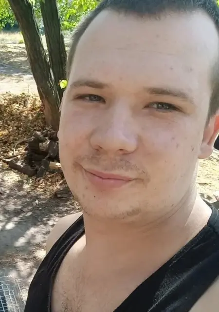 Саша Дзыга из Светловодска, ищу на сайте знакомства без обязательств