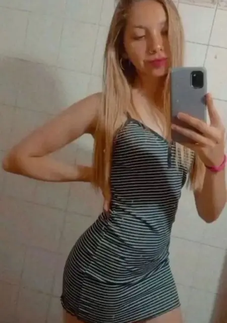 Я Ioana, 19, знакомлюсь в Бухаресте