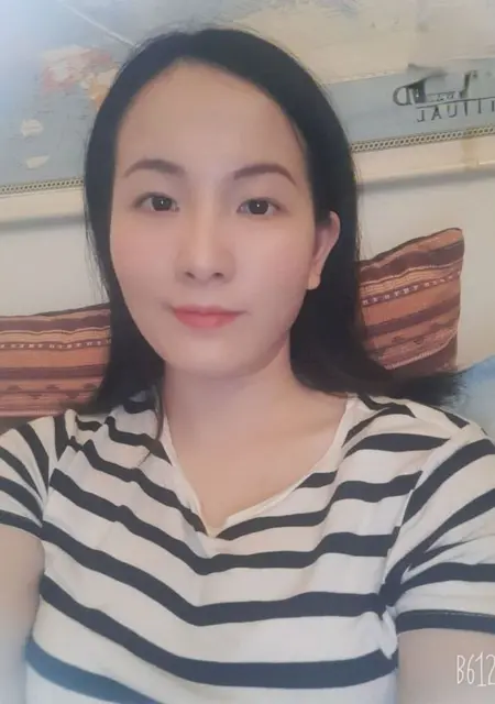 Я Lyly, 26, из Праги, ищу знакомство