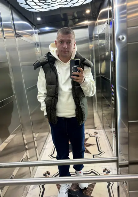 Я Aleksandr, 37 років з Чернівців, шукаю знайомство для дружби