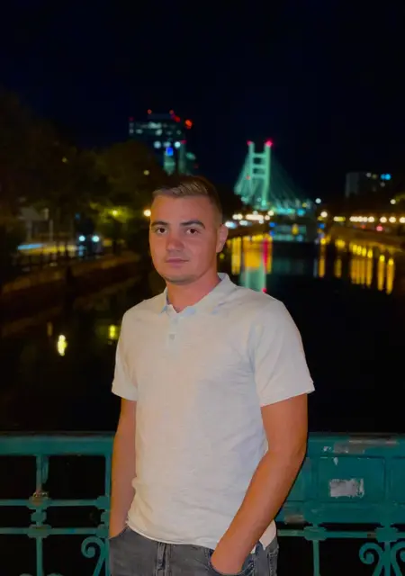 Я Ionut, 20, знакомлюсь без обязательств в Бухаресте