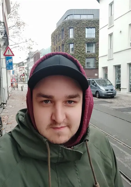 Vadim из Антверпена, ищу на сайте приятное времяпровождение