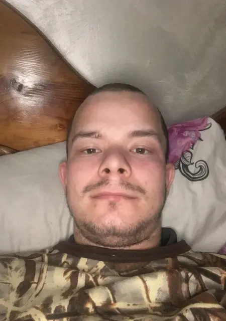 Я Дмитро, 26, знакомлюсь для открытые отношения в Львове