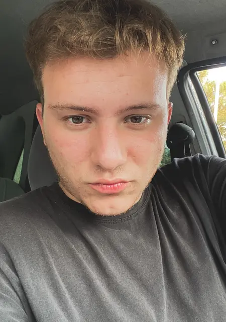 Даниель из Новопскова, ищу на сайте знакомства без обязательств