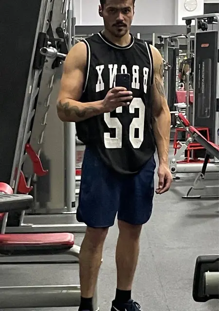 Jose з Миколаїв, шукаю на сайті знайомства без зобов'язань