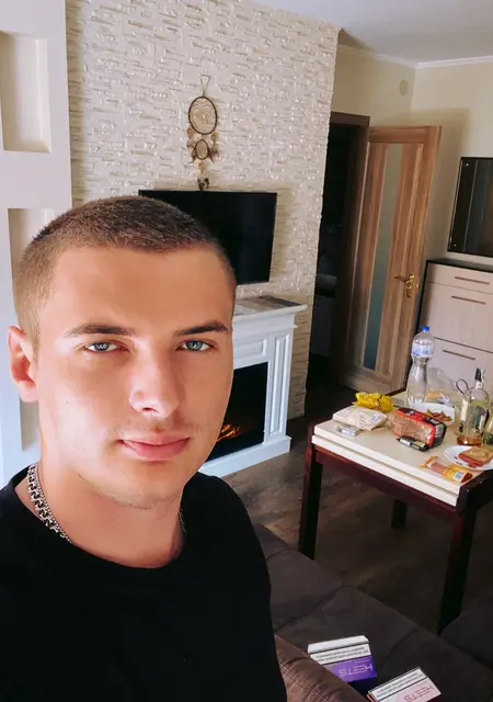 Олександр из Лозова, ищу на сайте постоянные отношения