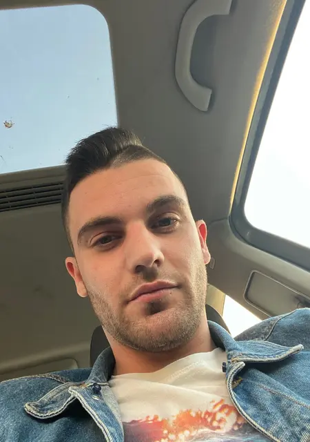 Emilio из Барселоны, ищу на сайте знакомства без обязательств