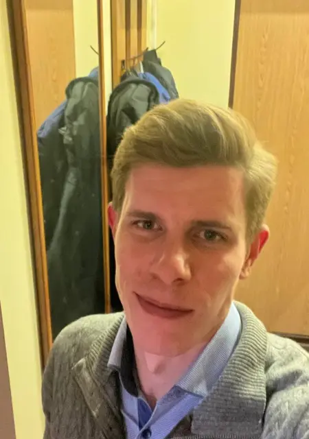 Я Александр, 28, из Almere Stad, ищу знакомство для приятного времяпровождения
