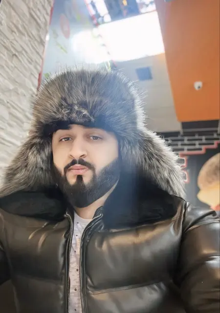 Artur из Донецка, мне 28, познакомлюсь без обязательств