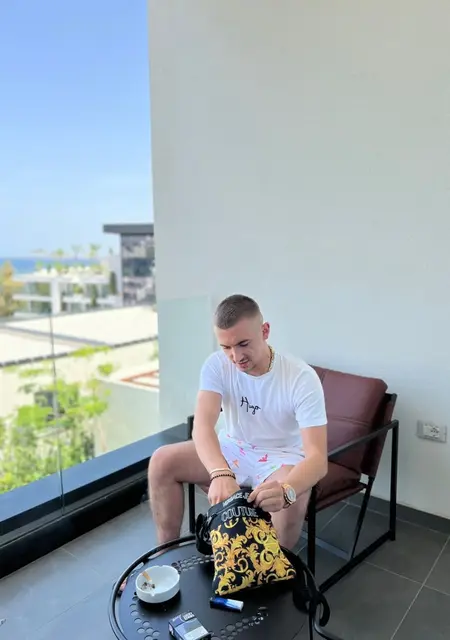 Я Tony, 24, знакомлюсь без обязательств в Вене