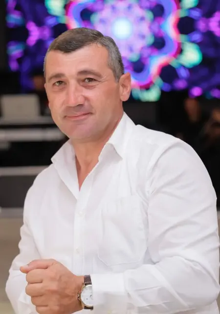 Arkadi из Еревана, ищу на сайте знакомства на одну ночь