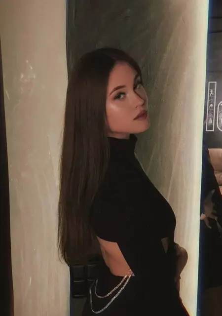 Я Ангелина, 20, из Киева, ищу знакомство для приятного времяпровождения