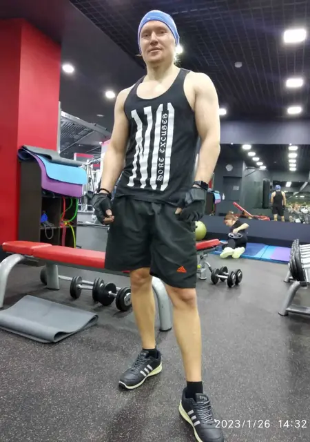 Я Максим, 36, знакомлюсь без обязательств в Алматы