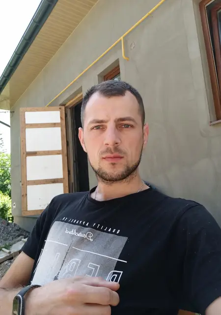Я Олександр, 35, из Черновцов, ищу знакомства без обязательств