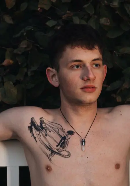 Я Vlad, 22, из Познани, ищу знакомства без обязательств