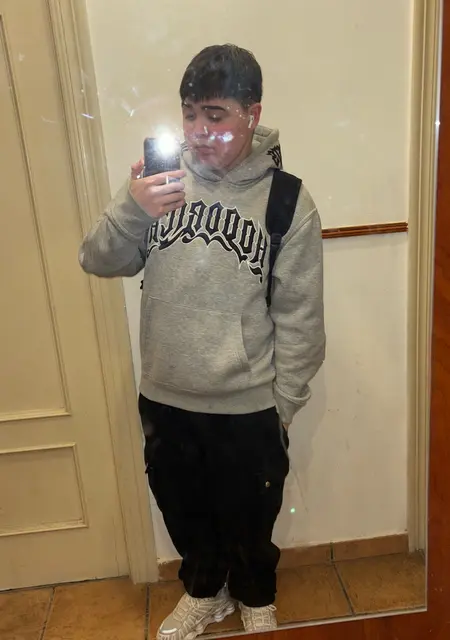 Emilio de Santander, tengo 18 años, listo para conocer para lío de una noche