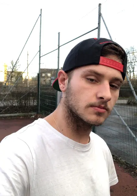 Kevin из Вены, ищу на сайте знакомства на одну ночь